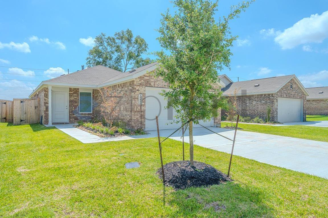 House for rent at 31416 Pratola Serra Circle, Huffman, TX 77336