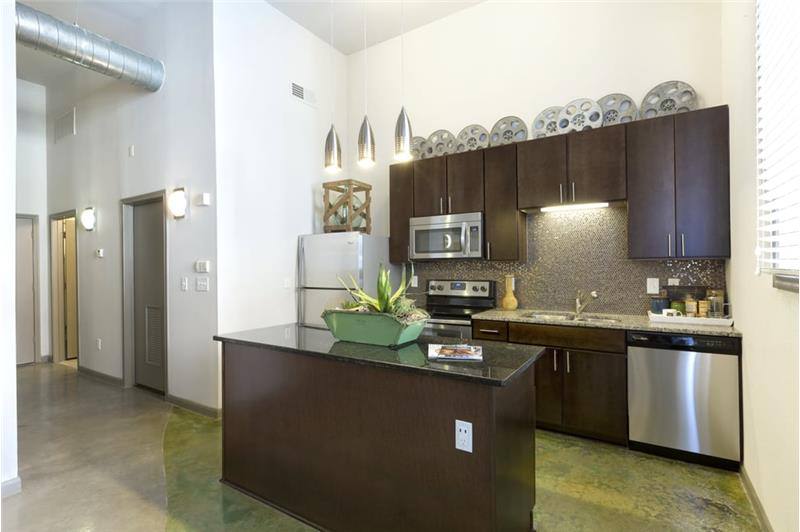 Apartment for rent at 301 W Ave #B3-82, Austin, TX 78703