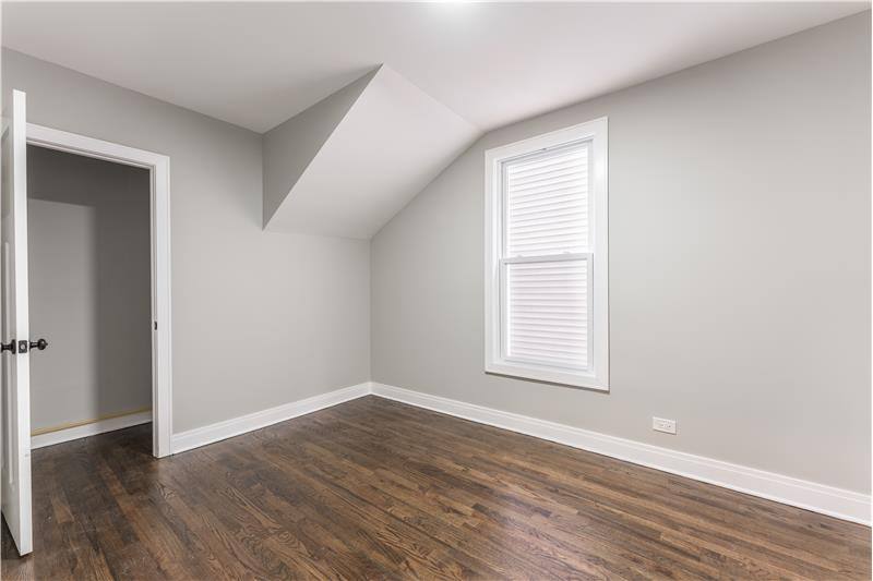 Apartment for rent at 1923 N Pulaski Rd #1R, Chicago, IL 60639