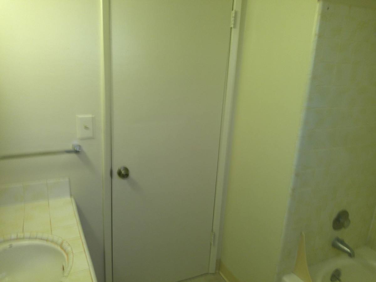 Townhouse for rent at 102 Garfield St, Ashland, OR 97520