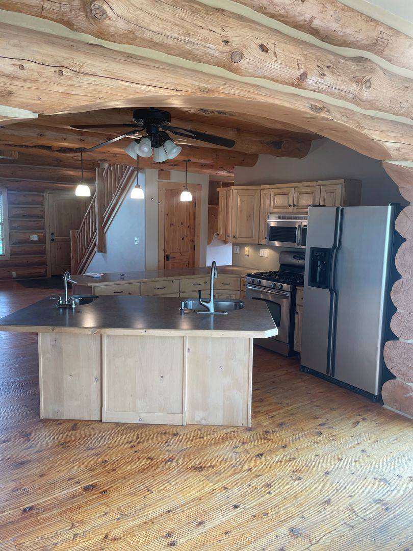 House for rent at 1084 Moody Rd, Sugar City, ID 83448