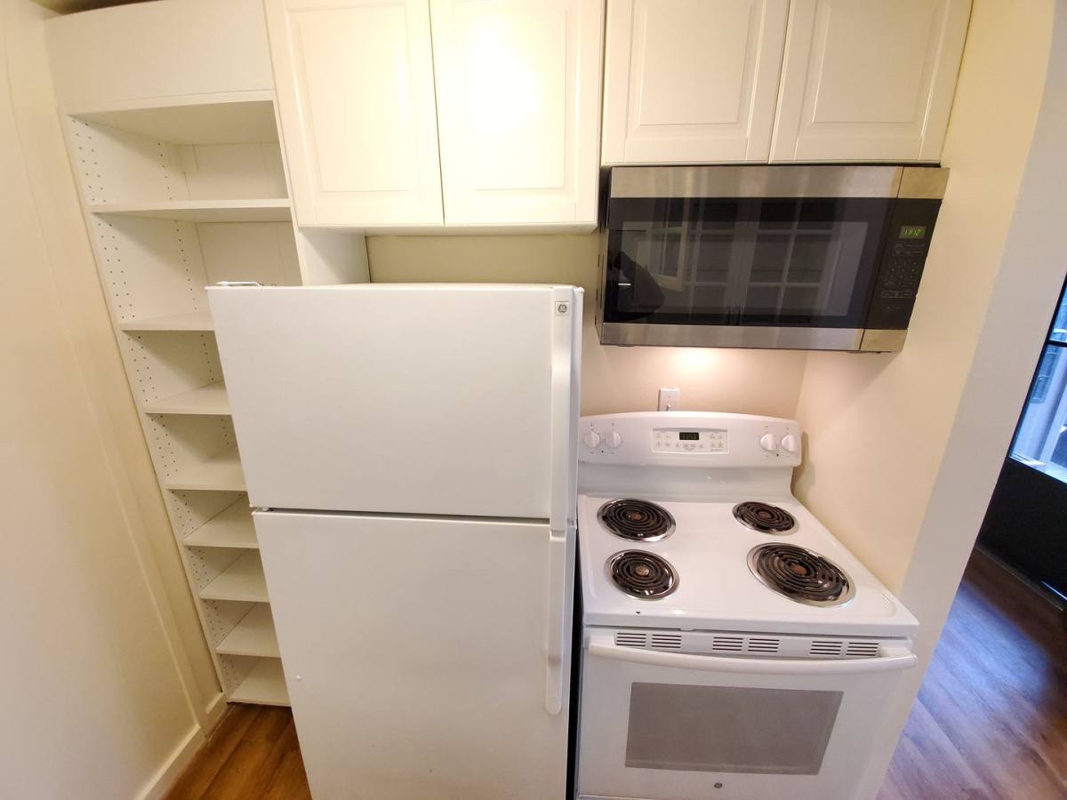 Apartment for rent at 911 1st Ave W, Seattle, WA 98119
