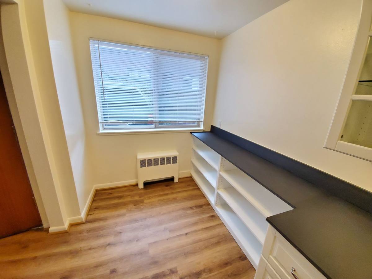 Apartment for rent at 911 1st Ave W, Seattle, WA 98119