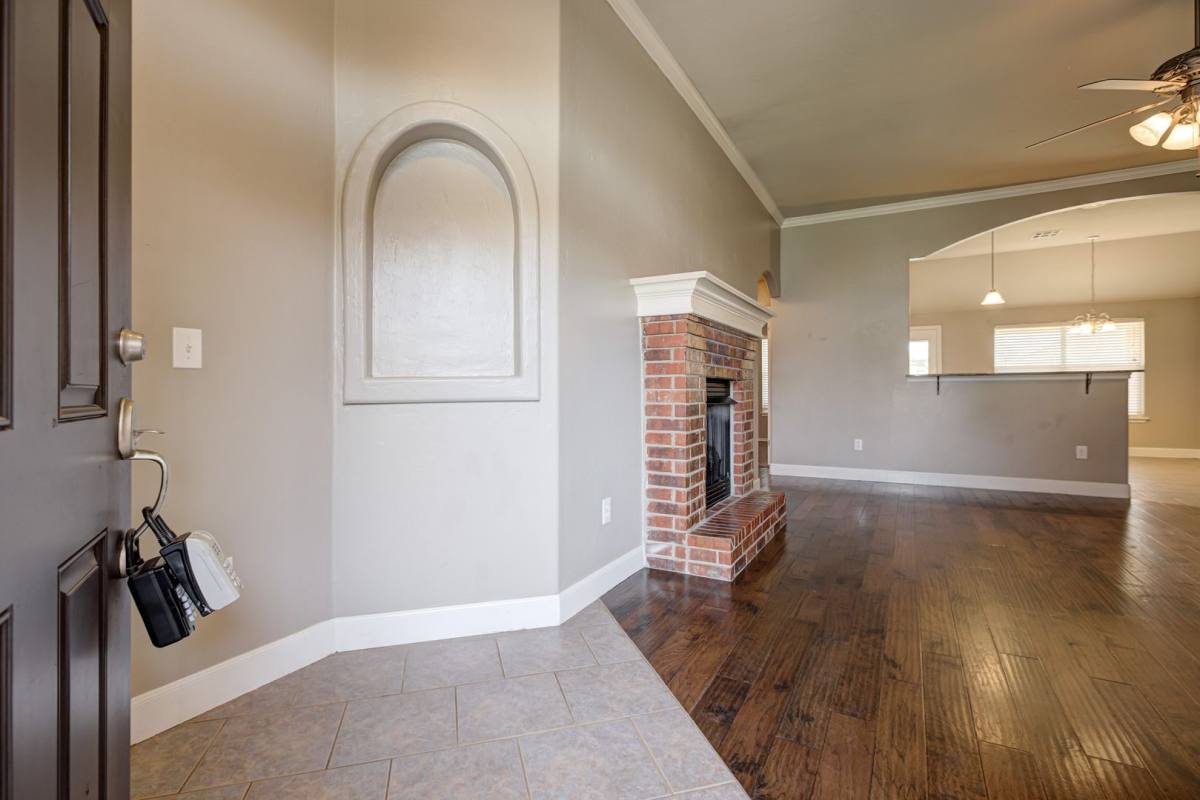 House for rent at 13216 SW 2nd St, Yukon, OK 73099