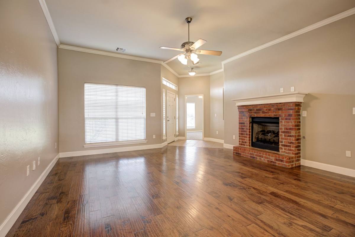 House for rent at 13216 SW 2nd St, Yukon, OK 73099