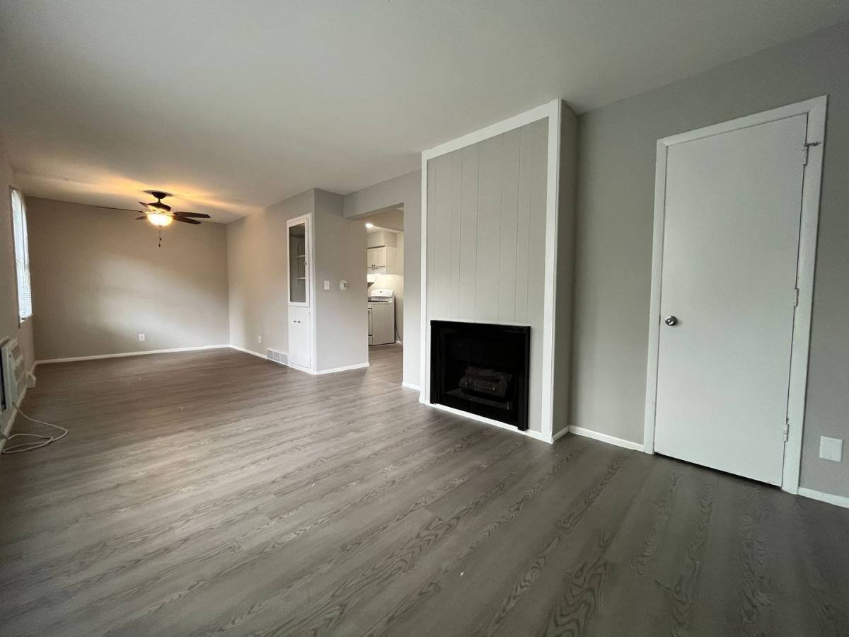 Townhouse for rent at 401-433 Donald Dr, Burlington, WI 53105
