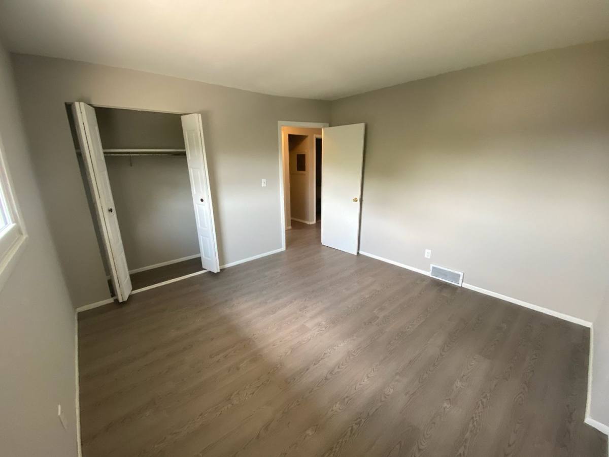 Townhouse for rent at 401-433 Donald Dr, Burlington, WI 53105