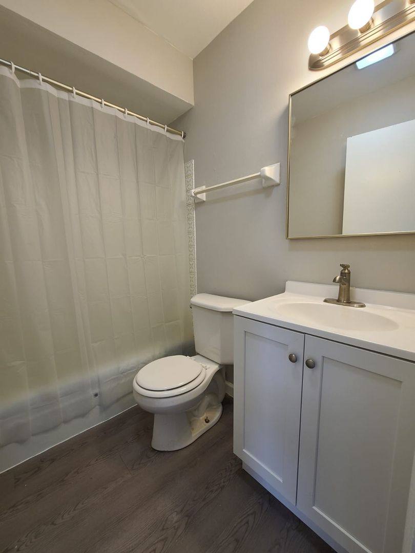 Townhouse for rent at 401-433 Donald Dr, Burlington, WI 53105