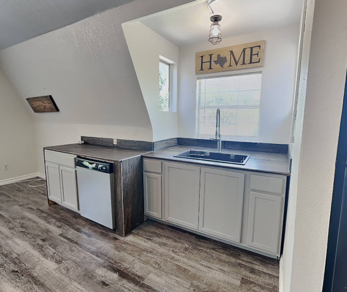 House for rent at 2913 Hunter St, Fort Worth, TX 76112