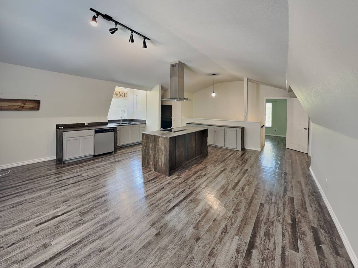House for rent at 2913 Hunter St, Fort Worth, TX 76112