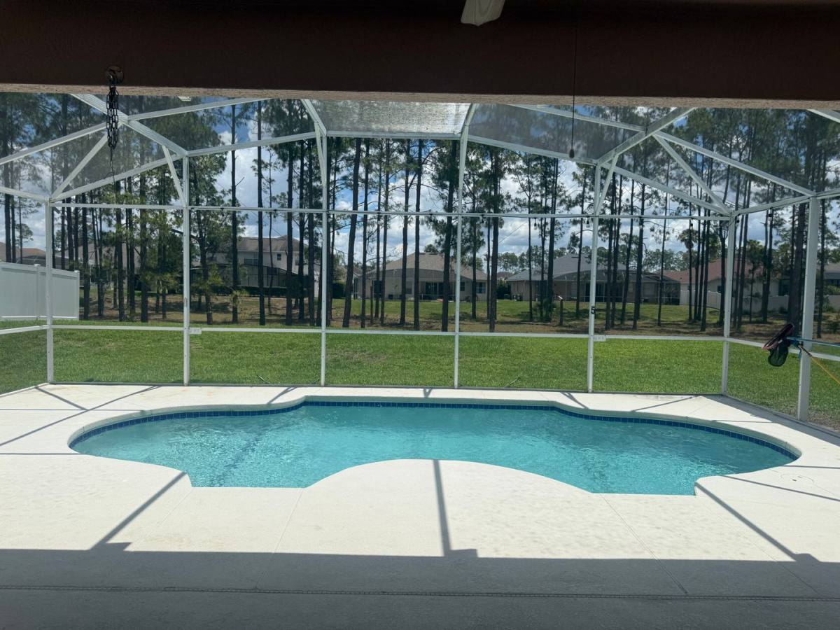 House for rent at 218 N Hampton Dr, Davenport, FL 33897