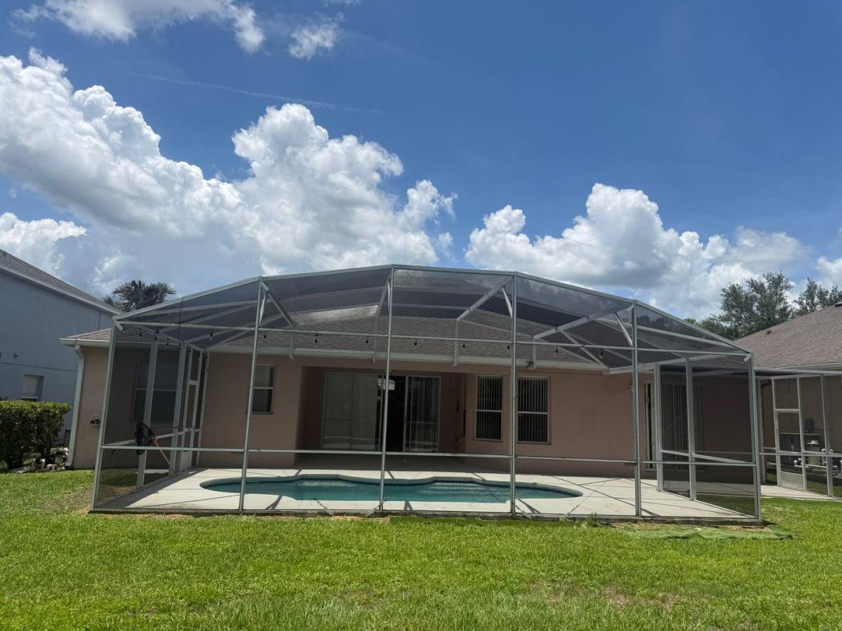 House for rent at 218 N Hampton Dr, Davenport, FL 33897