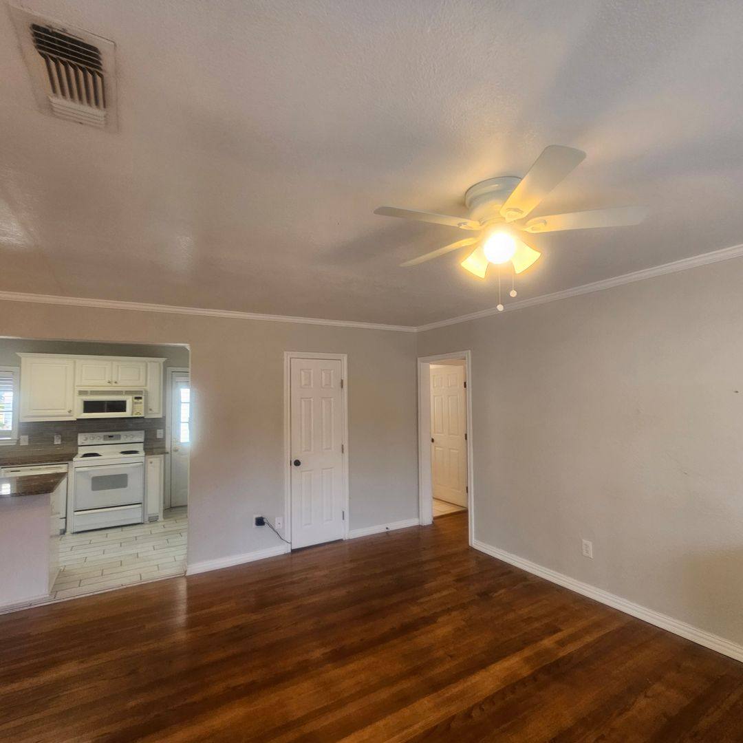 Apartment for rent at 307 N Bradley, McKinney, TX 75069