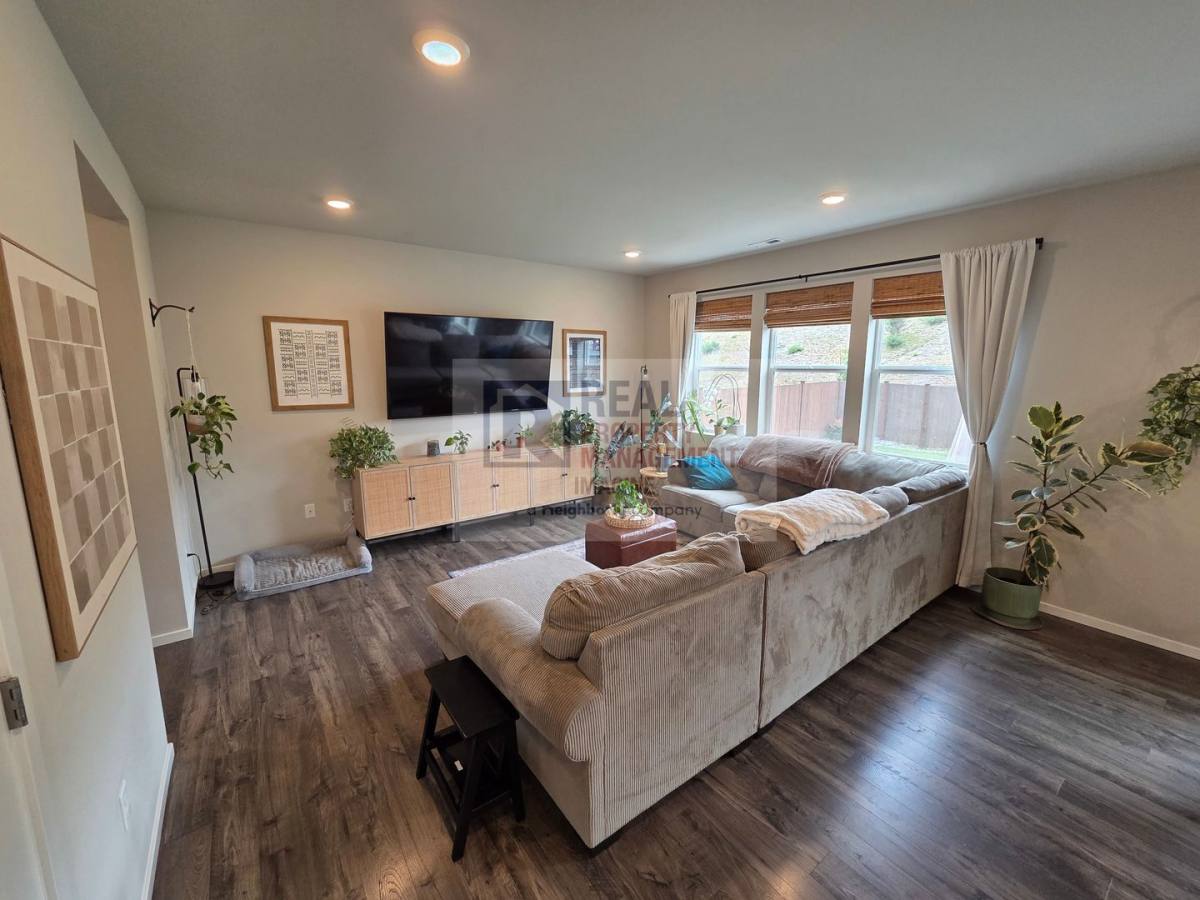 House for rent at 6032 Addison Rd SW, Port Orchard, WA 98367