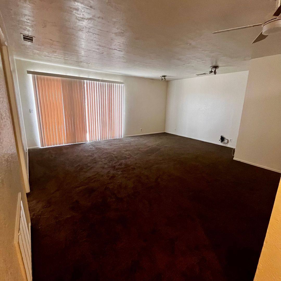 Apartment for rent at 16192 Wato Rd, Apple Valley, CA 92307