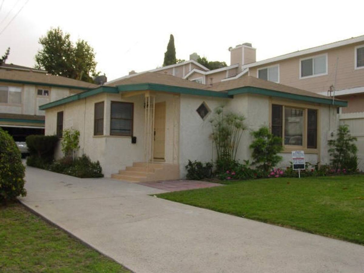 Apartment for rent at 1920 Curtis Ave, Redondo Beach, CA 90278