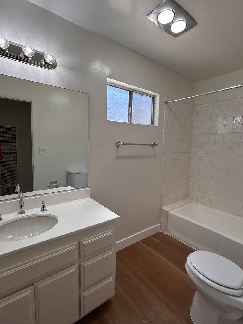 Apartment for rent at 1920 Curtis Ave, Redondo Beach, CA 90278