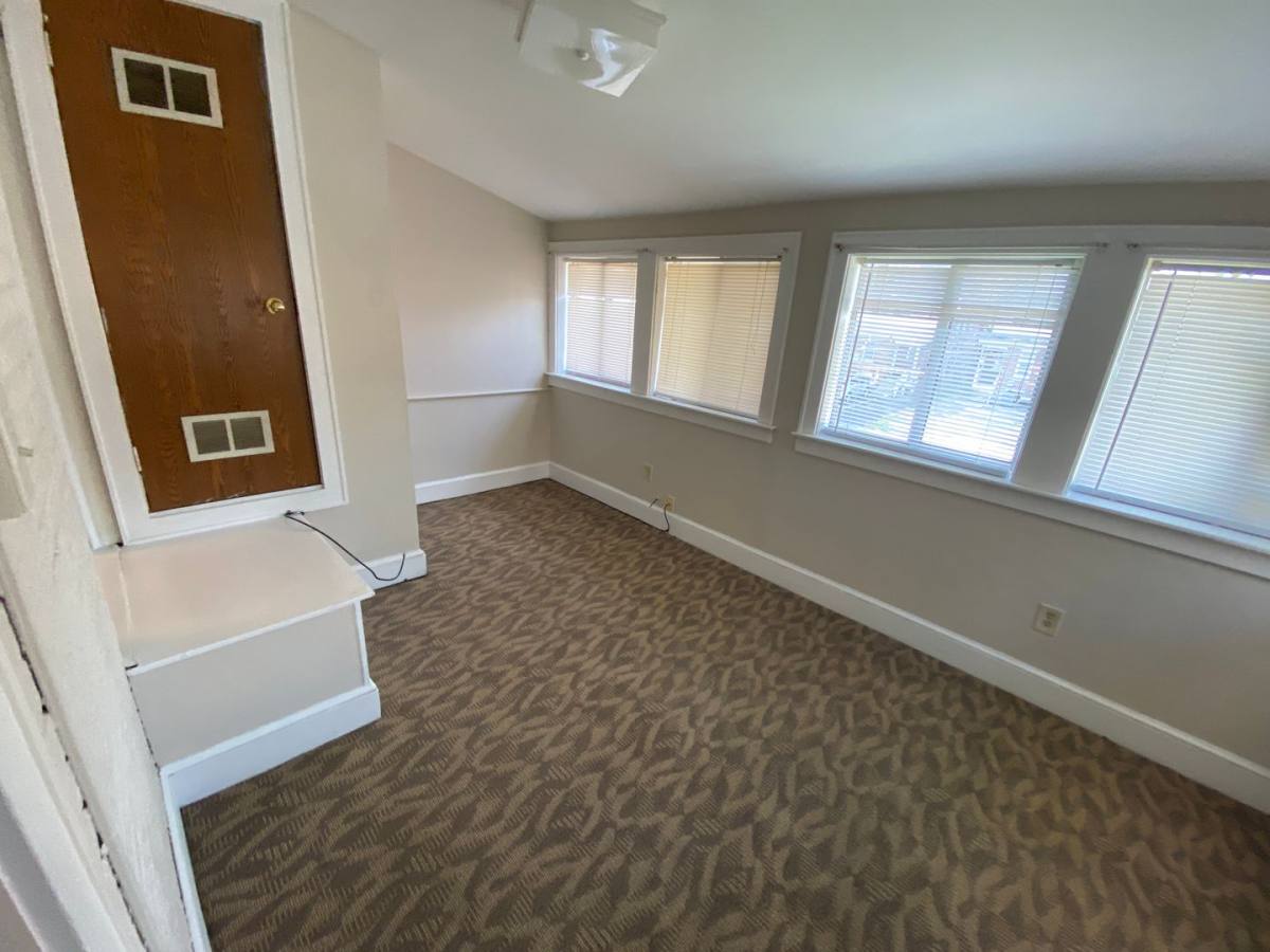Apartment for rent at 178 & 180 E, Columbus, OH 43201