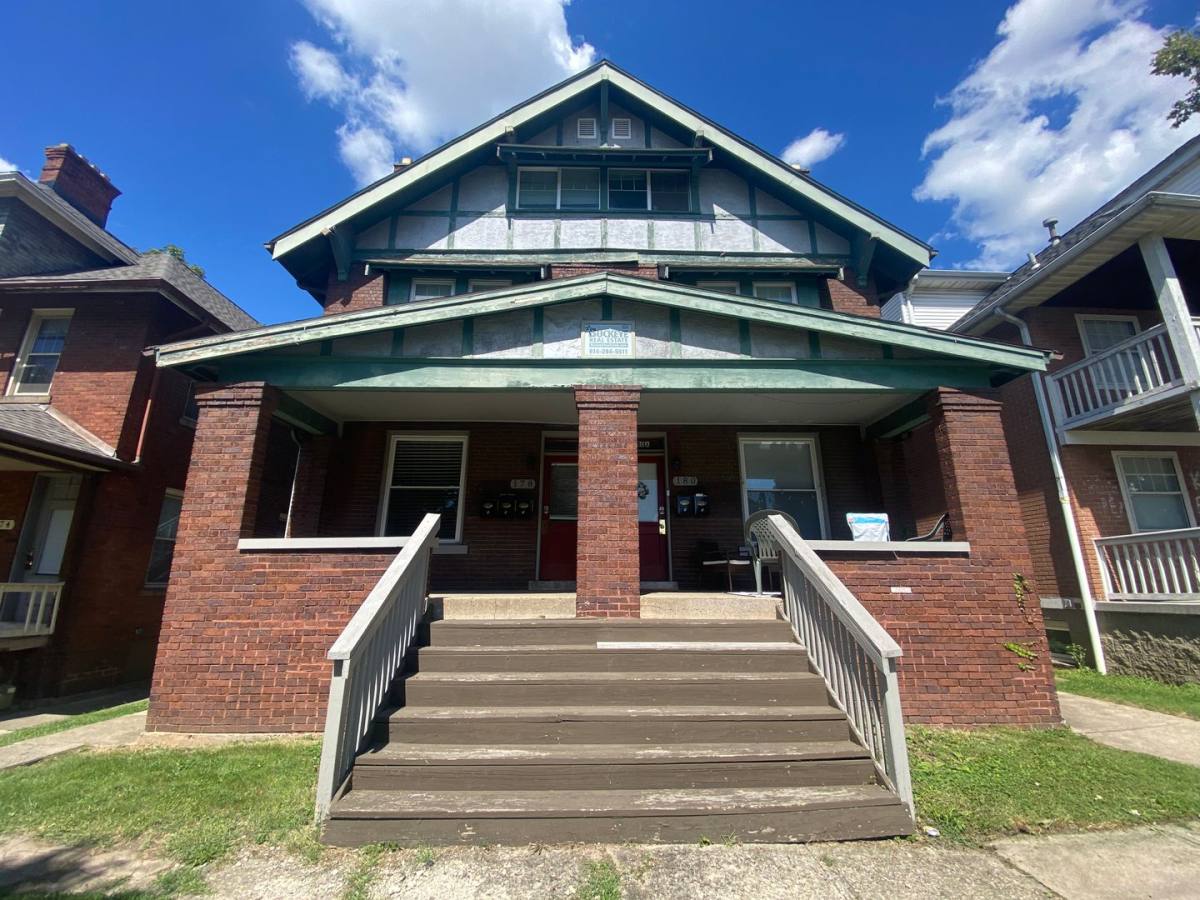 Apartment for rent at 178 & 180 E, Columbus, OH 43201