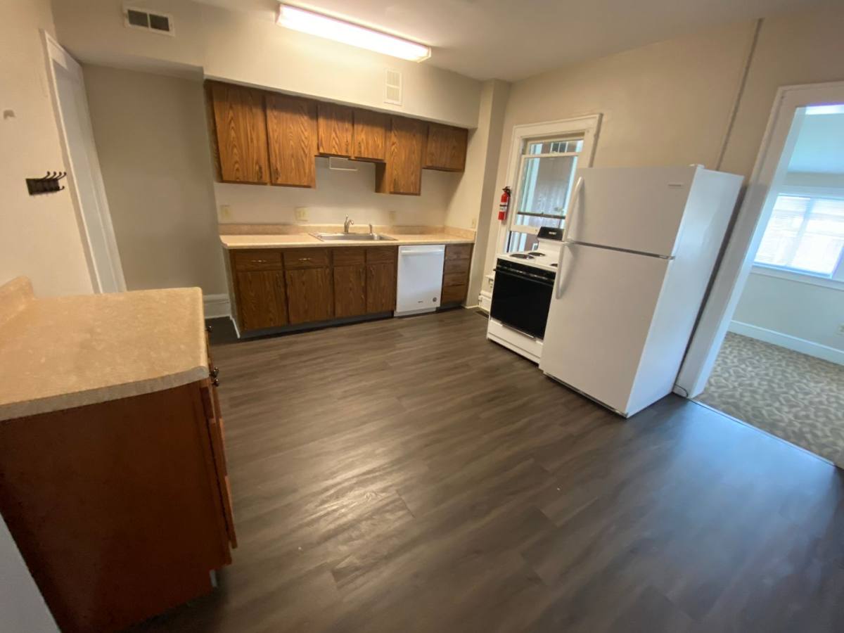 Apartment for rent at 178 & 180 E, Columbus, OH 43201