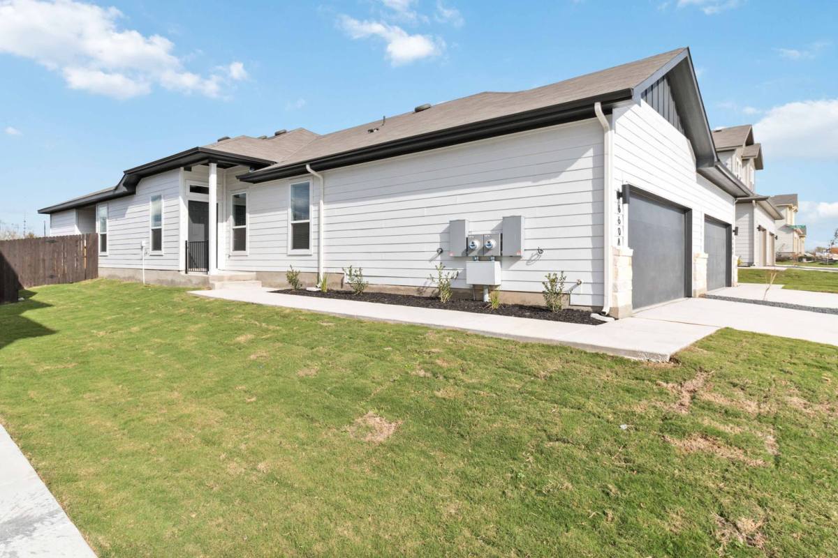 Townhouse for rent at 339 Nespral Dr, San Antonio, TX 78253