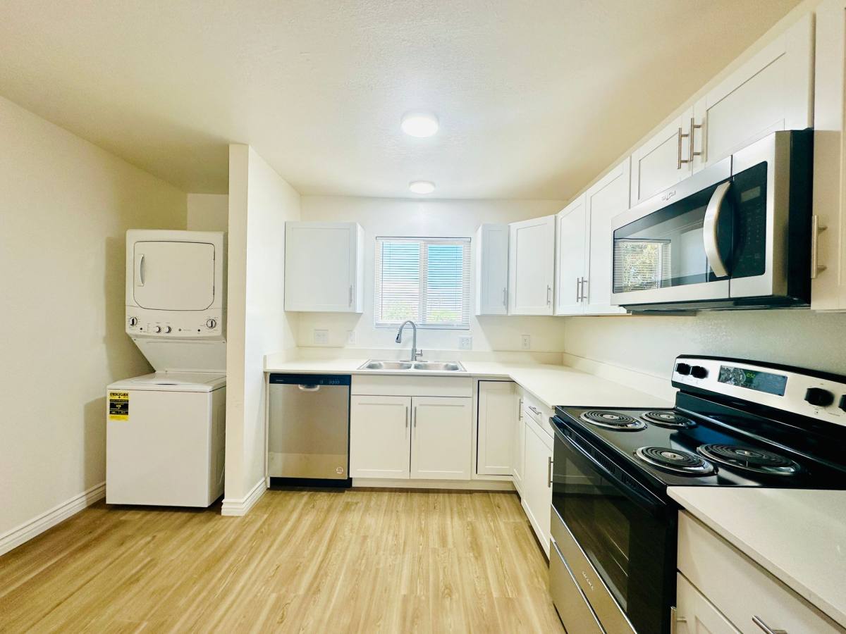 Apartment for rent at 4424 E Bellevue St, Tucson, AZ 85712