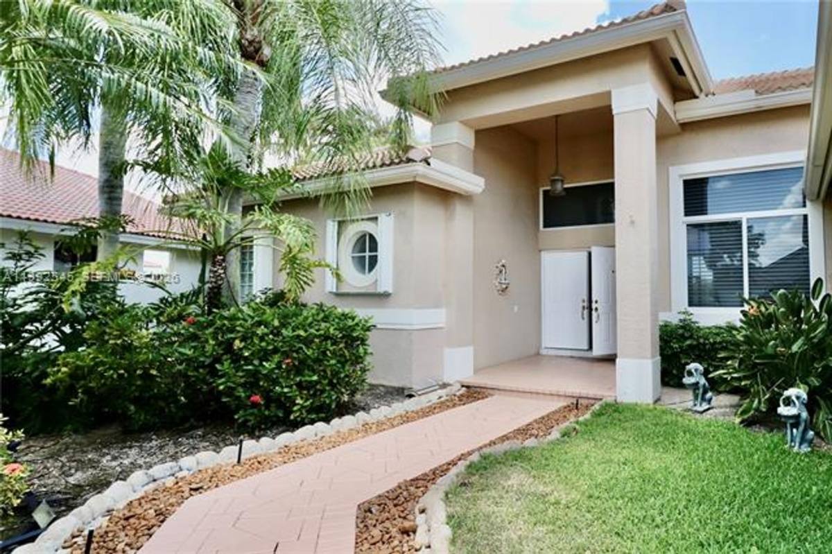 House for rent at 2686 Palmer Place, Fort Lauderdale, FL 33332