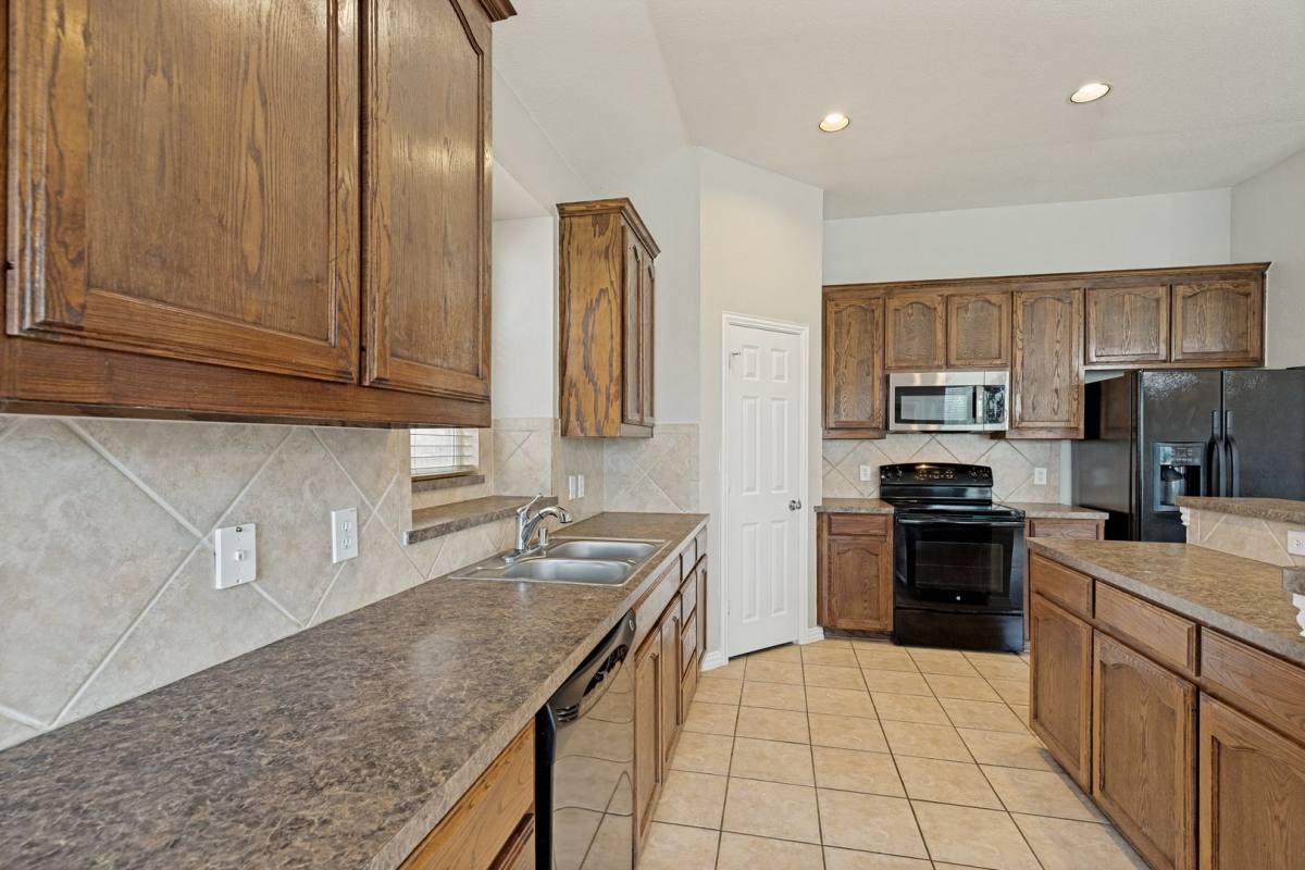 House for rent at 10129 Sanden Dr, McKinney, TX 75072