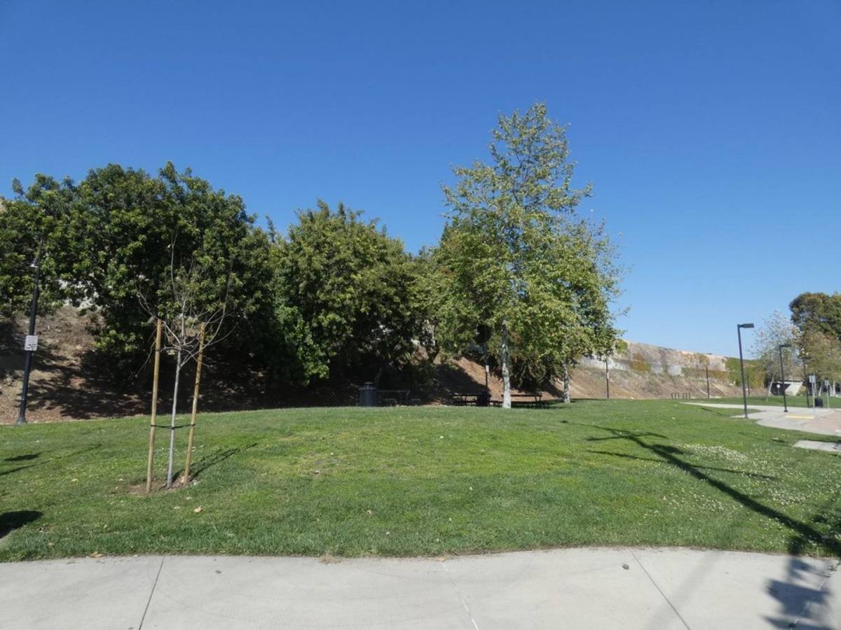 Apartment for rent at 9316-26 Palm St, Bellflower, CA 90706