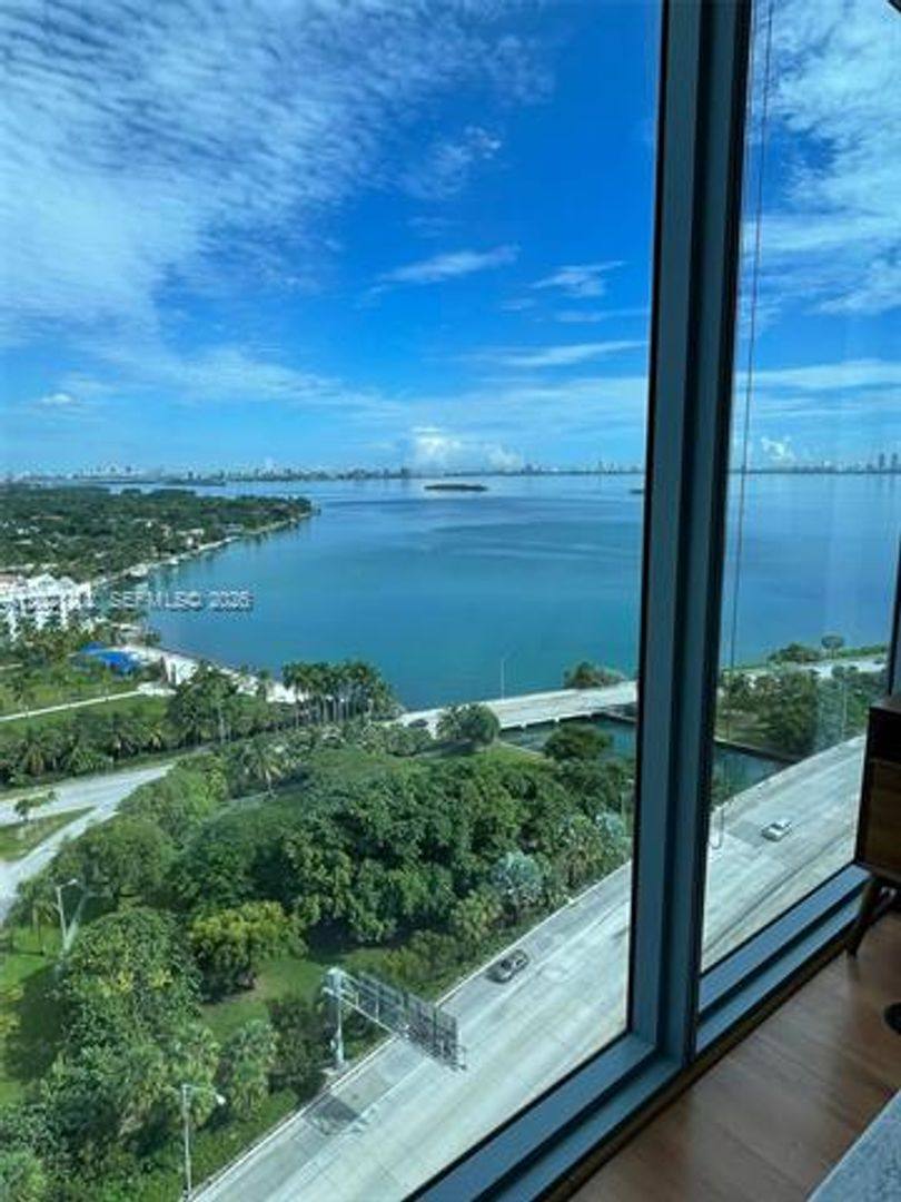 Apartment for rent at 601 NE 36th St, Miami, FL 33137