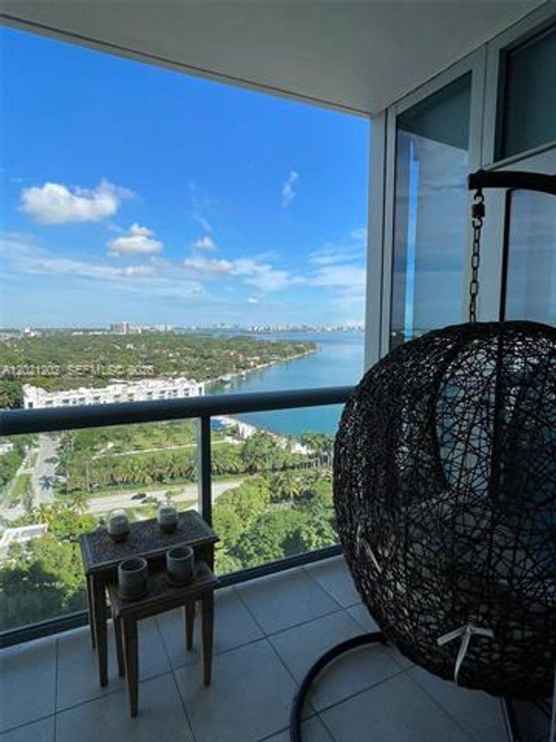 Apartment for rent at 601 NE 36th St, Miami, FL 33137