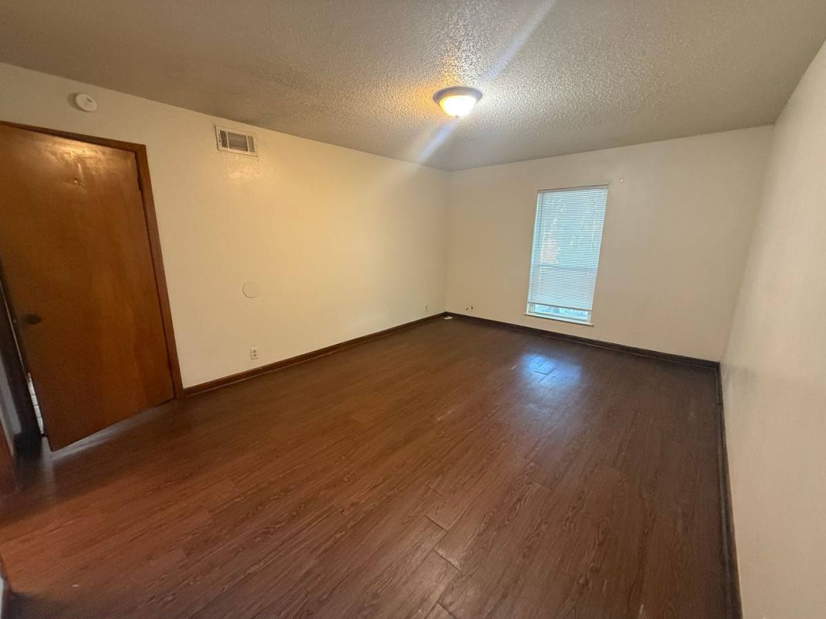 Apartment for rent at 8231 Bayou Fountain Ave, Baton Rouge, LA 70820