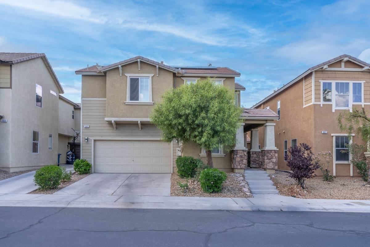 House for rent at 985 Noah Valley St, Henderson, NV 89052