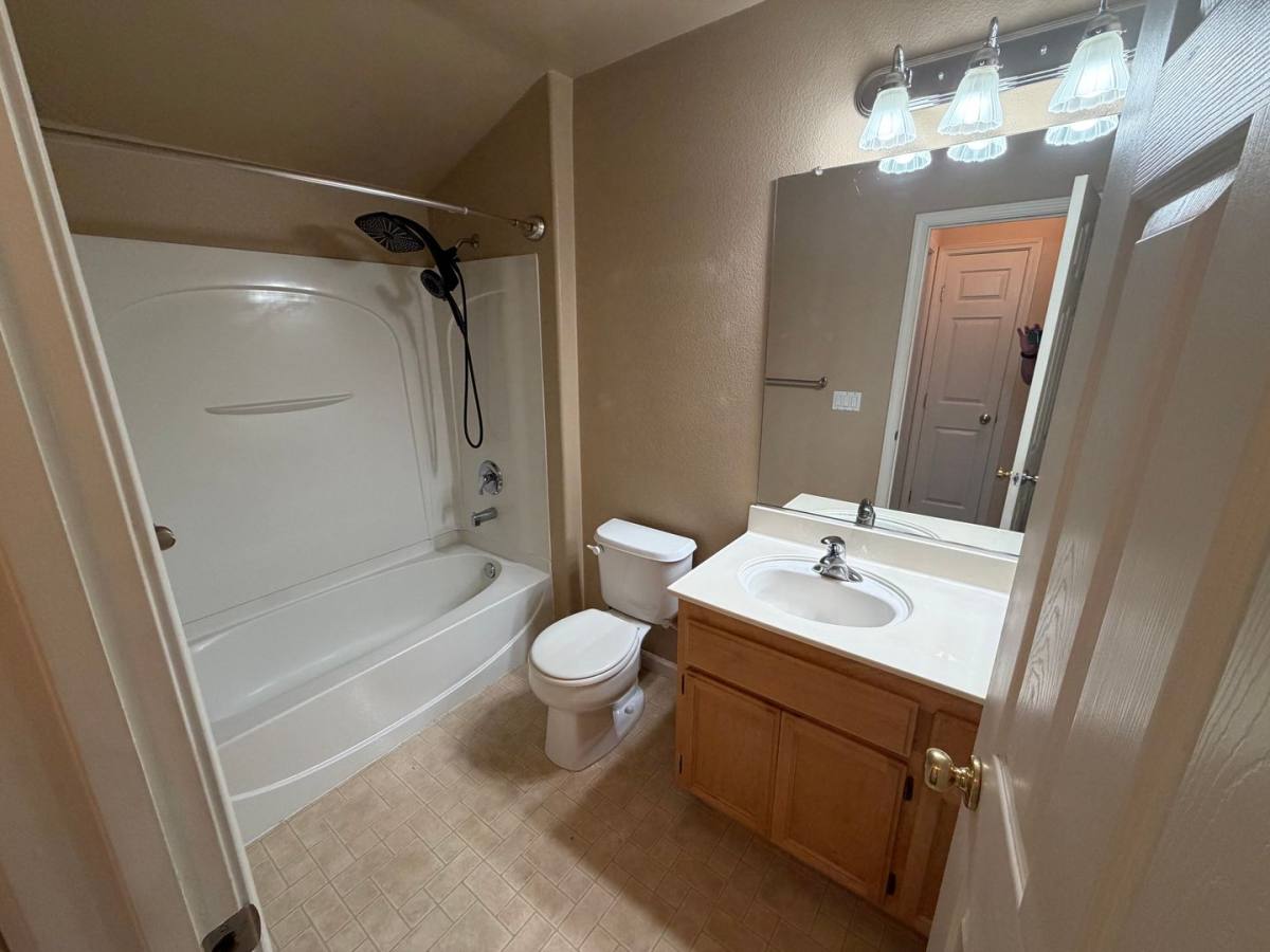 House for rent at 1324 Kondos Ave, Sacramento, CA 95814