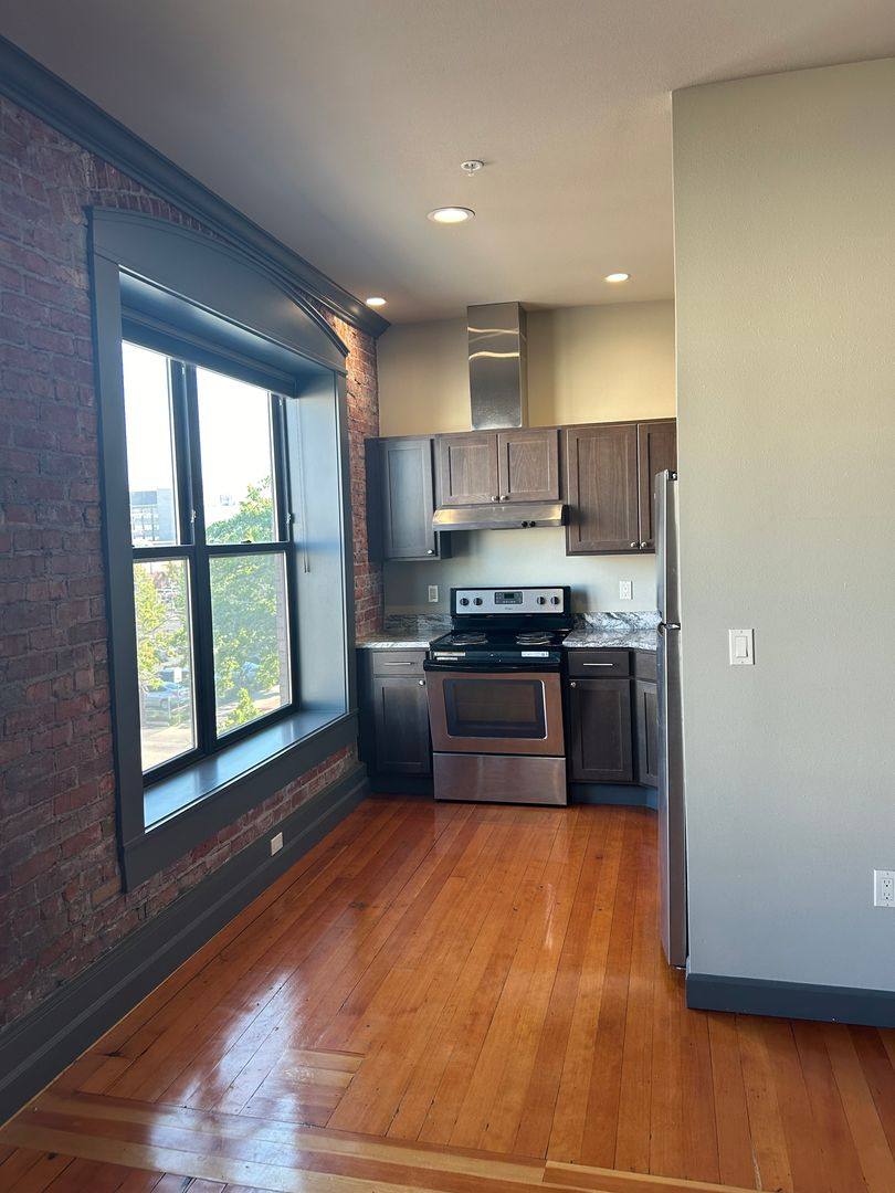 Apartment for rent at 105 S 1st St, Yakima, WA 98901