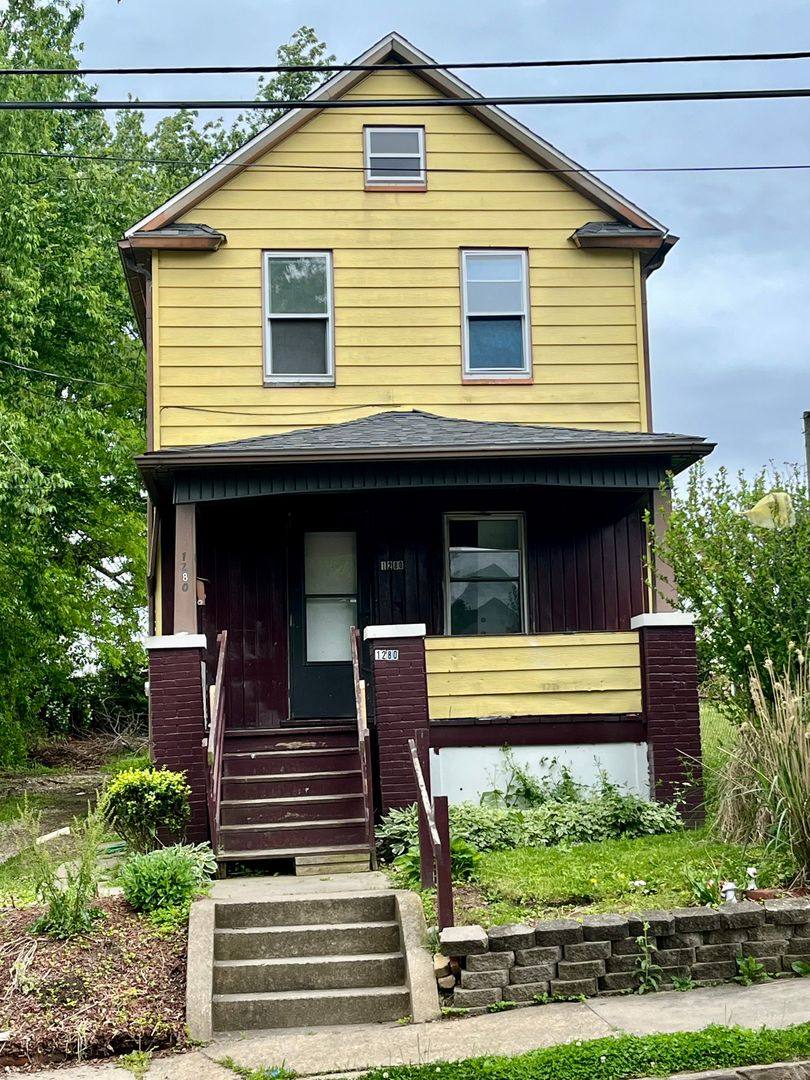 House for rent at 1280 7th Ave, Akron, OH 44306