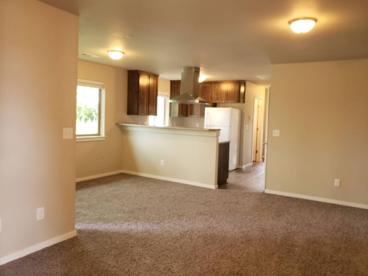 Apartment for rent at 249-261 Hiatt Lane, Central Point, OR 97502