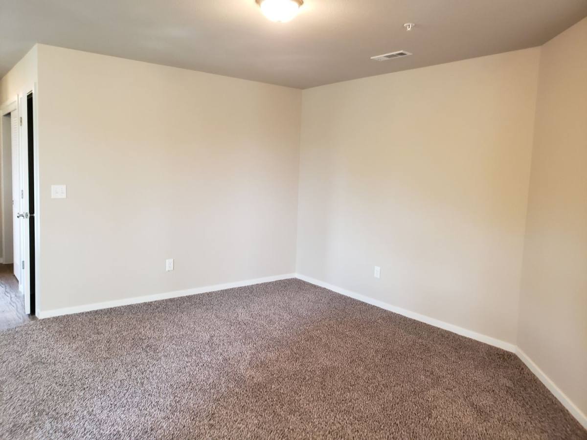 Apartment for rent at 249-261 Hiatt Lane, Central Point, OR 97502