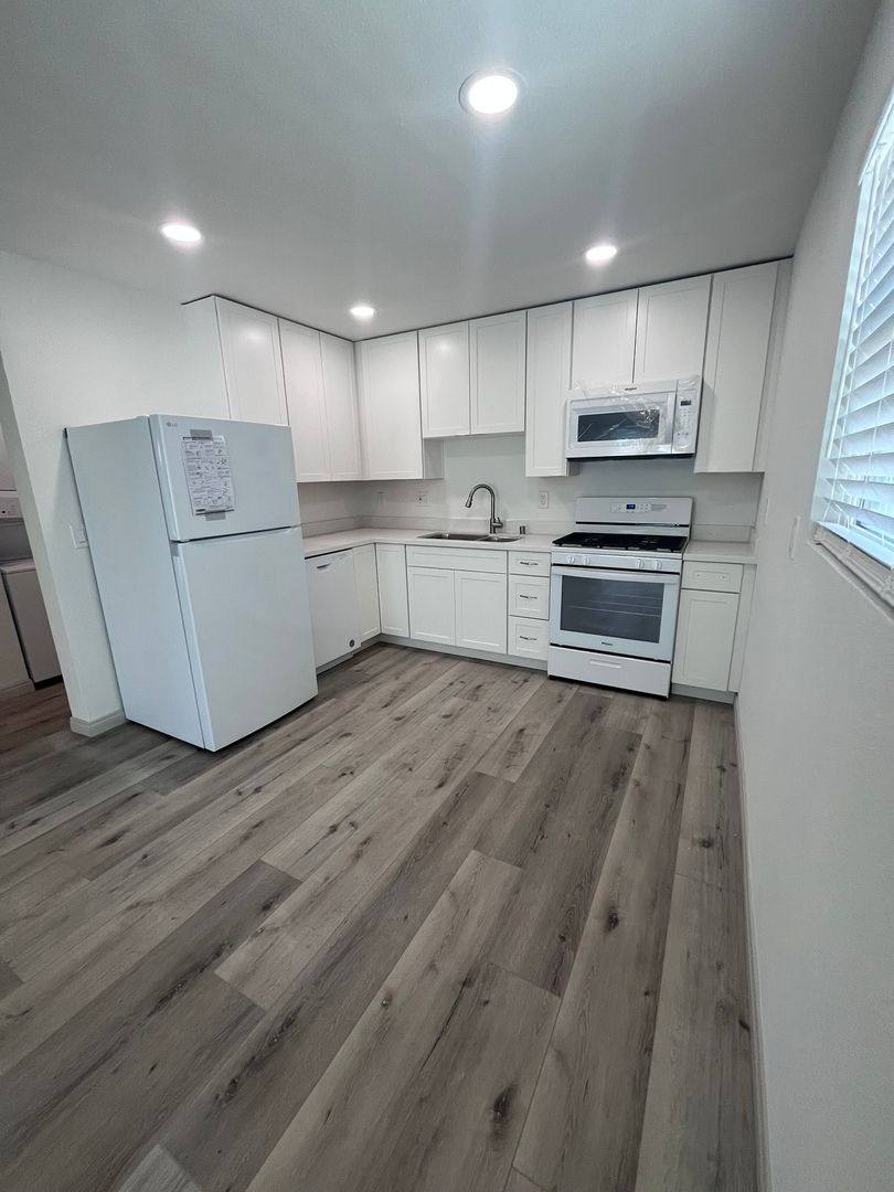 Apartment for rent at 202-204 Calla Ave, Imperial Beach, CA 91932