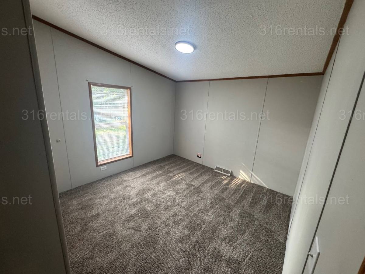 House for rent at 114 Blaine St, Walton, KS 67151