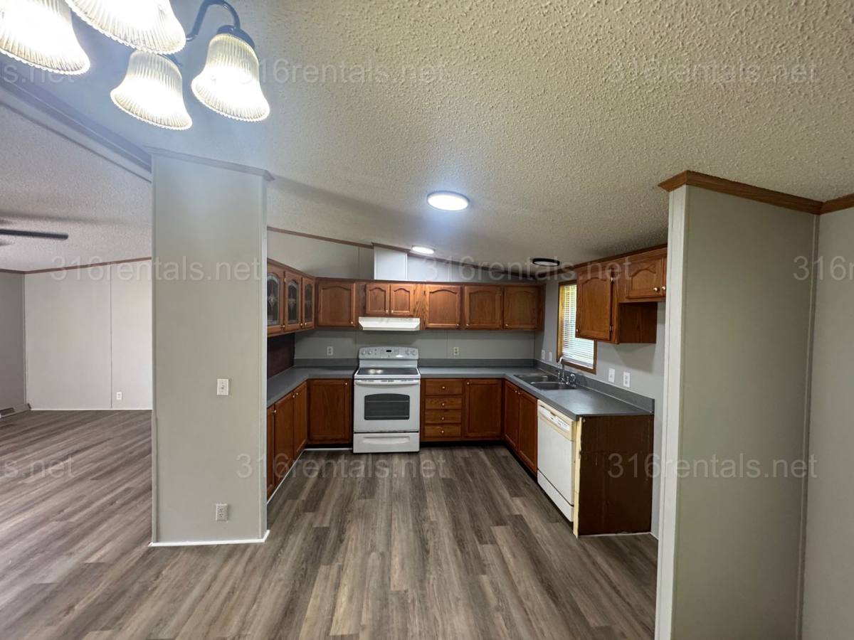 House for rent at 114 Blaine St, Walton, KS 67151