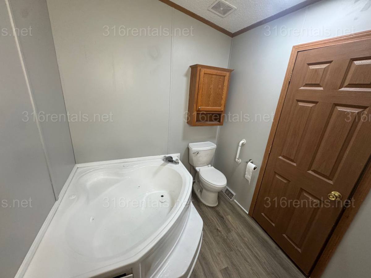 House for rent at 114 Blaine St, Walton, KS 67151