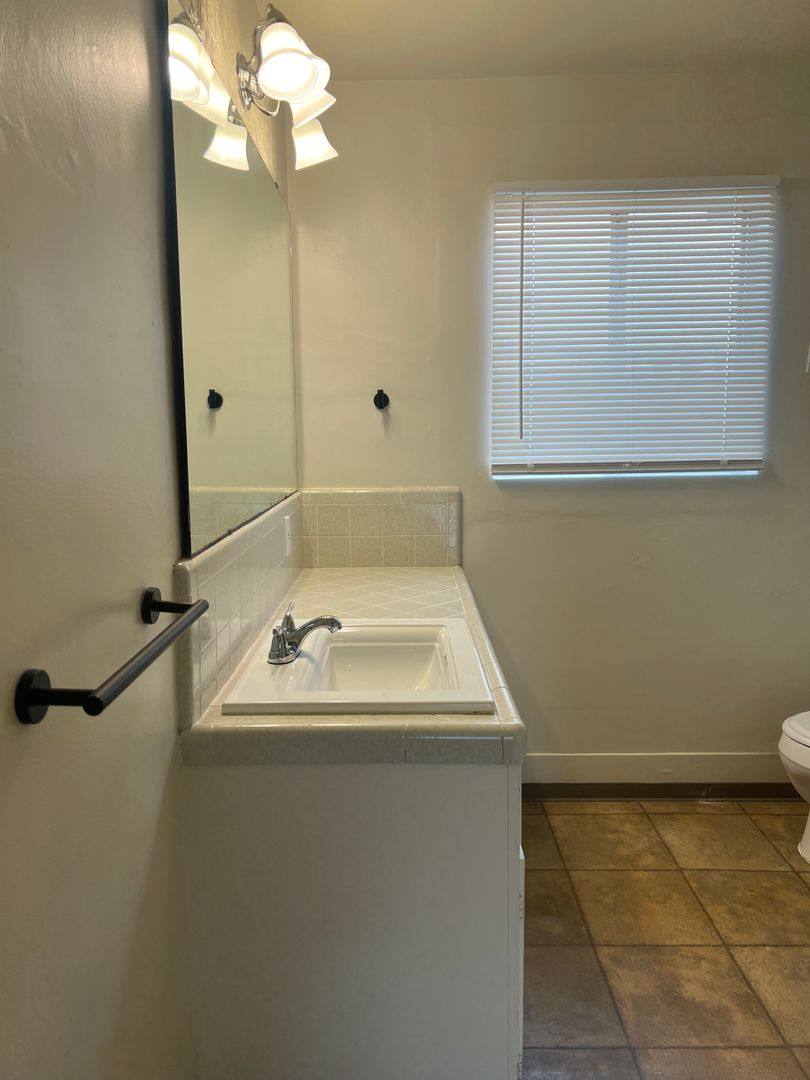House for rent at 790 Sycamore Ave, Gustine, CA 95322