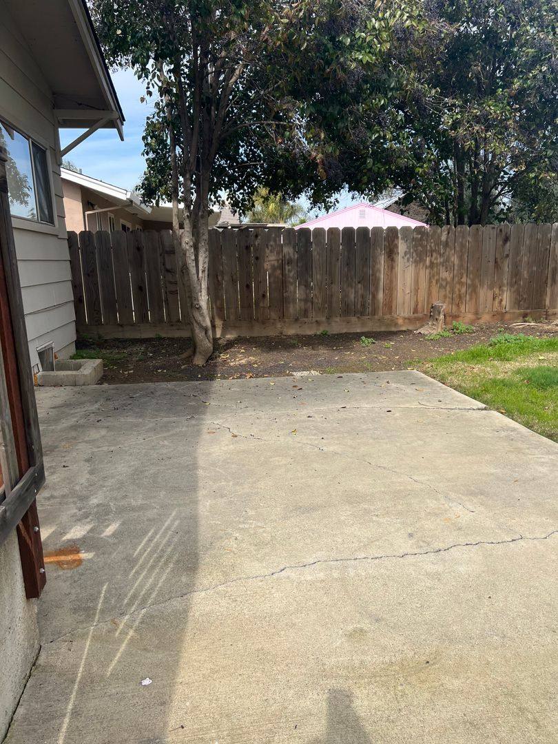 House for rent at 790 Sycamore Ave, Gustine, CA 95322