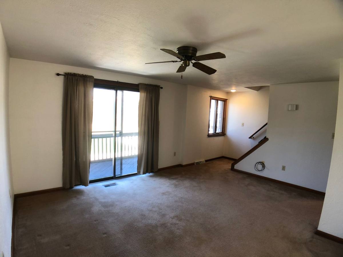 Apartment for rent at 751 Weirich Ave, Washington, PA 15301