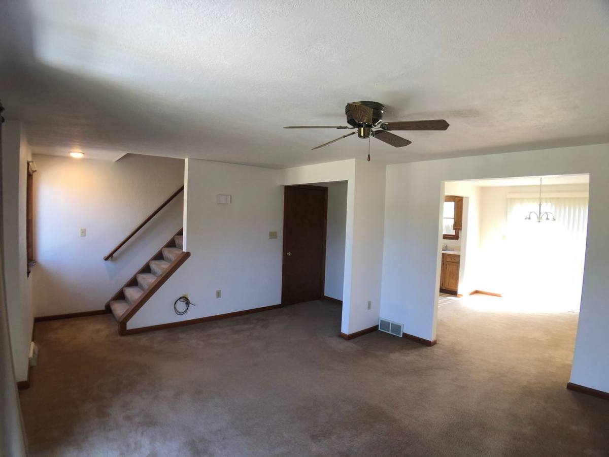 Apartment for rent at 751 Weirich Ave, Washington, PA 15301