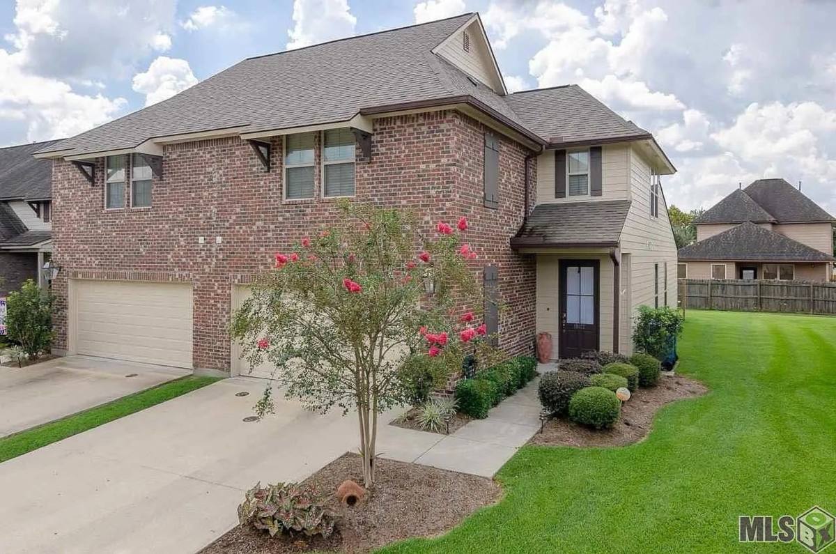 Townhouse for rent at 18177 Pinehurst Dr, Prairieville, LA 70769