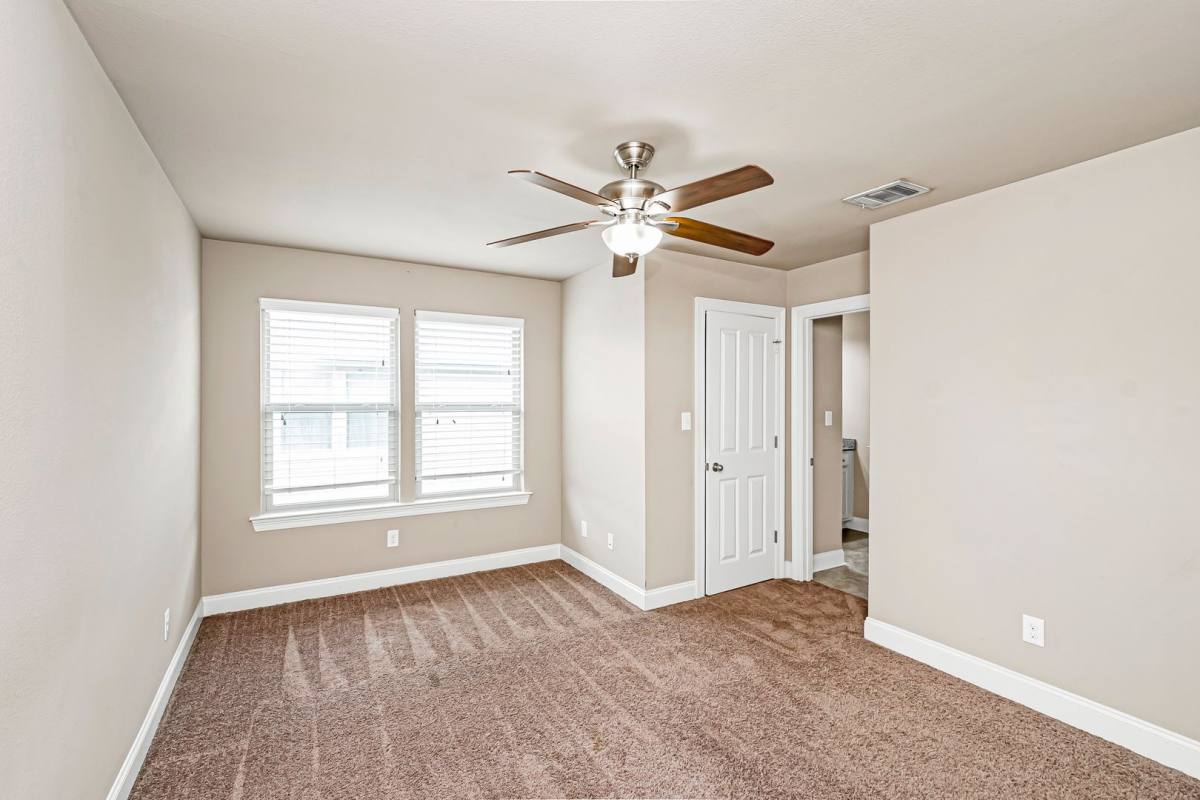 Townhouse for rent at 18177 Pinehurst Dr, Prairieville, LA 70769