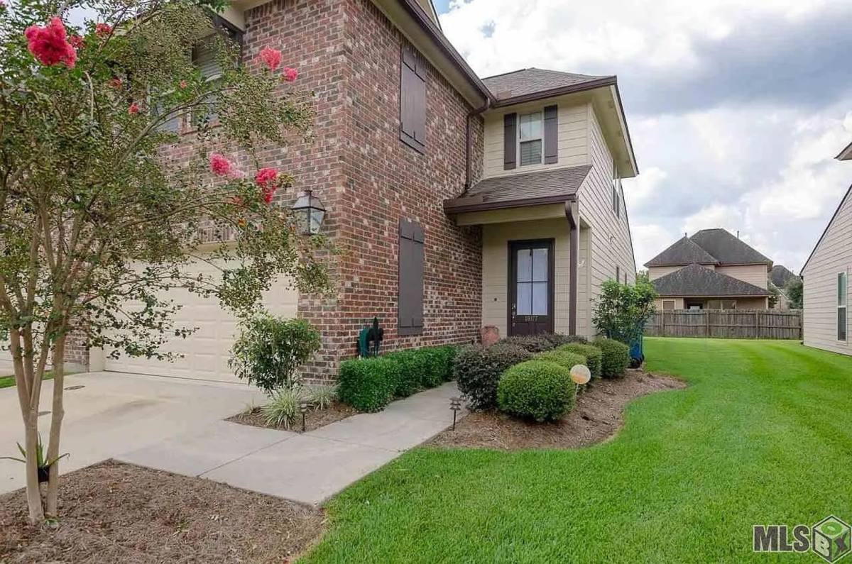 Townhouse for rent at 18177 Pinehurst Dr, Prairieville, LA 70769