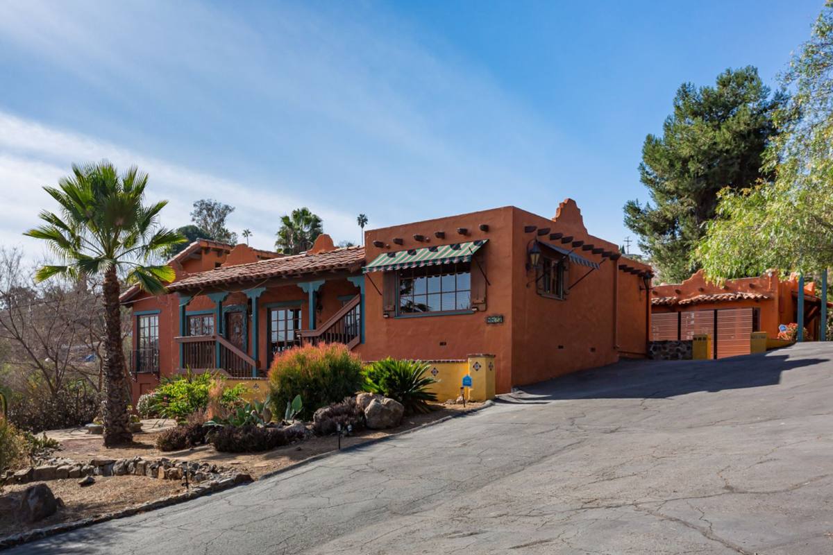 House for rent at 8873 Golf Dr, Spring Valley, CA 91977